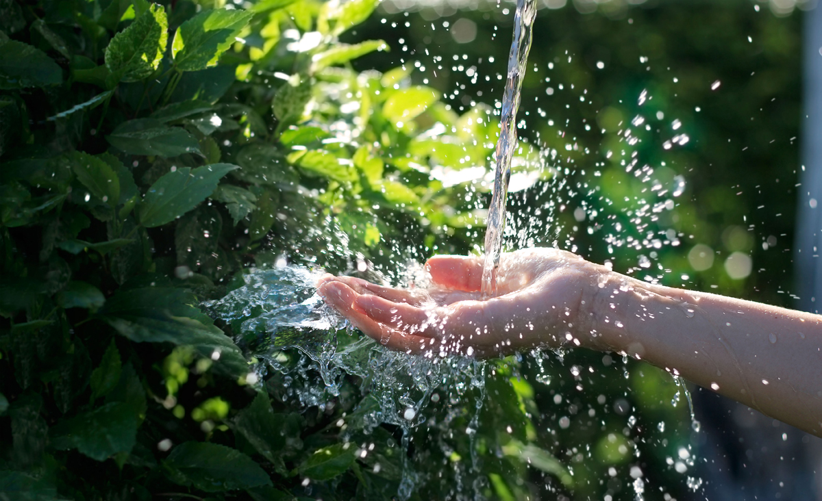 业界针对减少利用水资源的举措